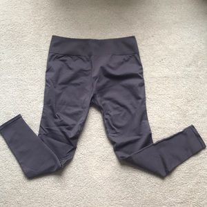NWOT Fabletics legging